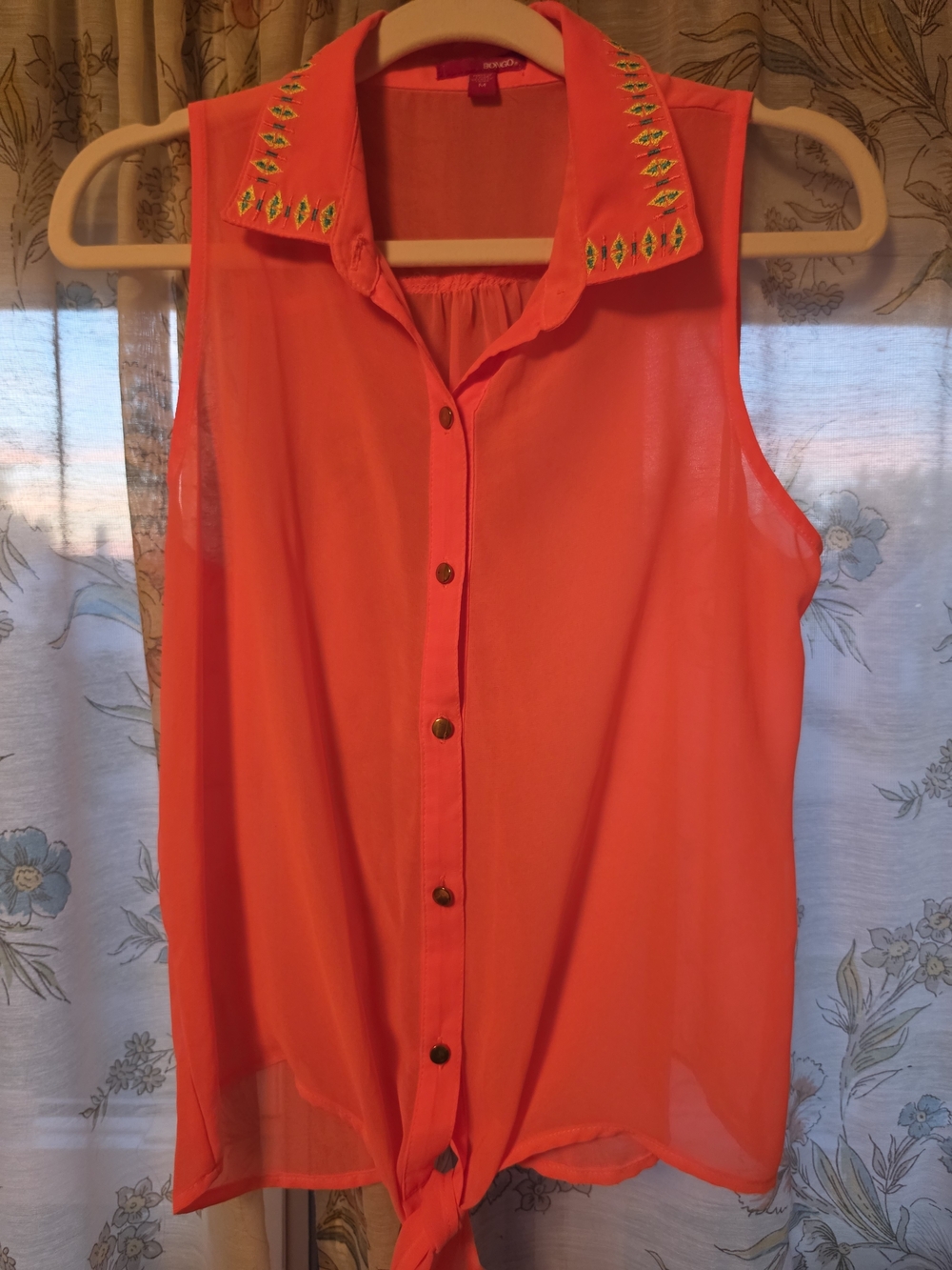 BONGO Coral Sleeveless Tie-Front Button Top with Embroidered Collar